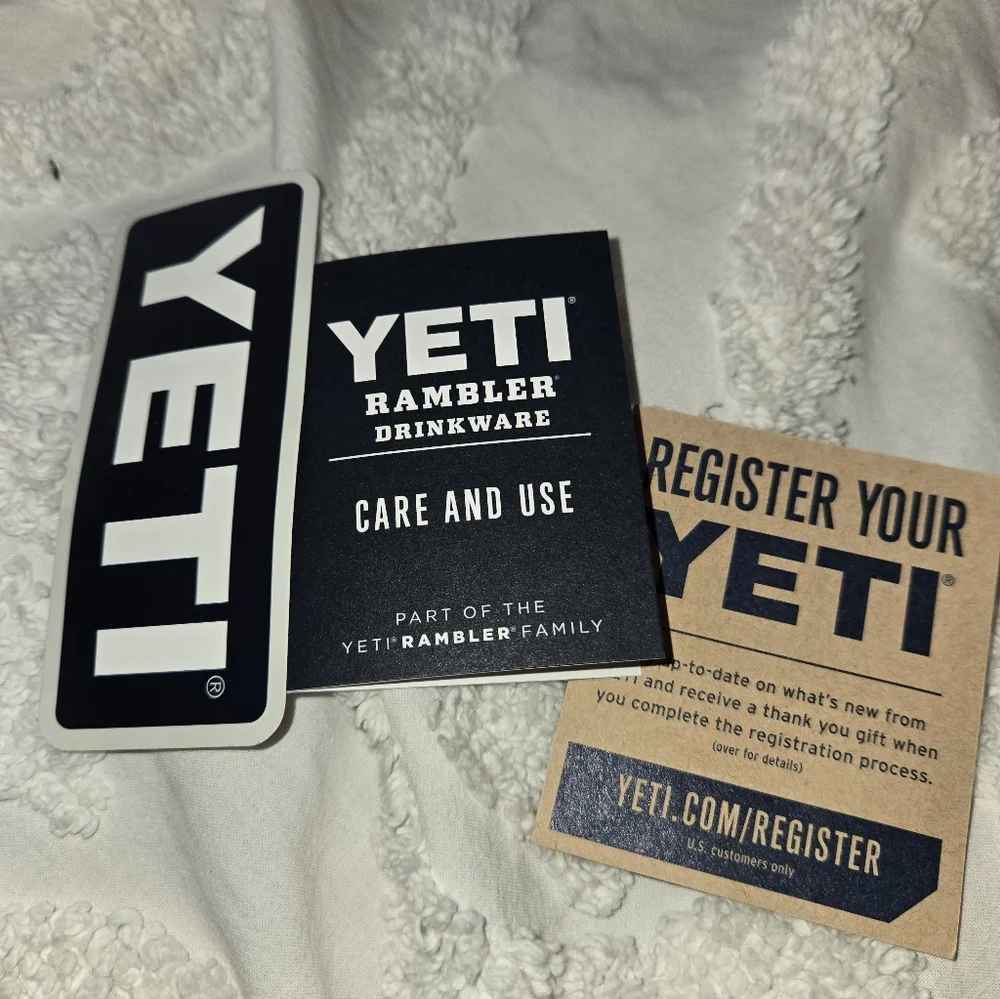 YETI Dark Blue Tumbler with Silver Design Amelia Island Heron NWT - Picture 11 of 13